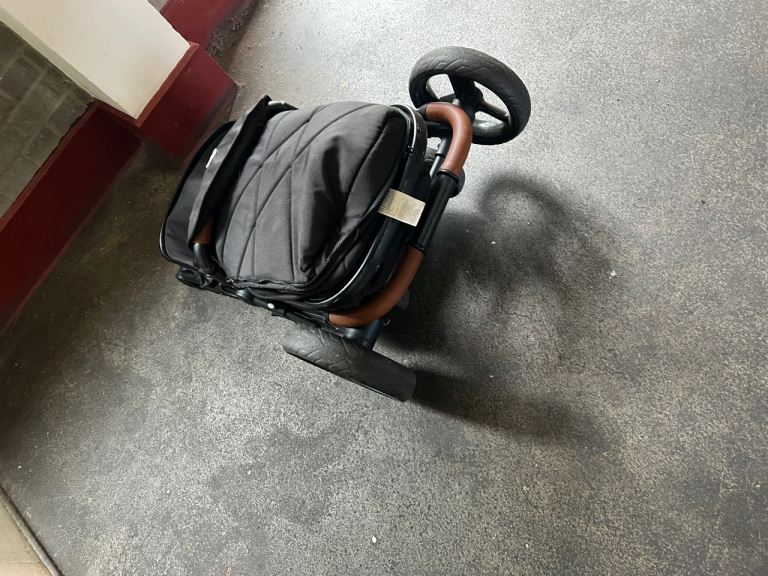 Black and Brown Foldable Pushchair / Pram