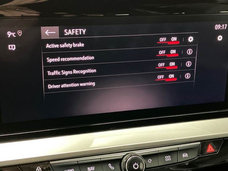 2021 Vauxhall Mokka 100kW Elite Nav Premium 50kWh 5dr Auto SUV ELECTRIC Automatic