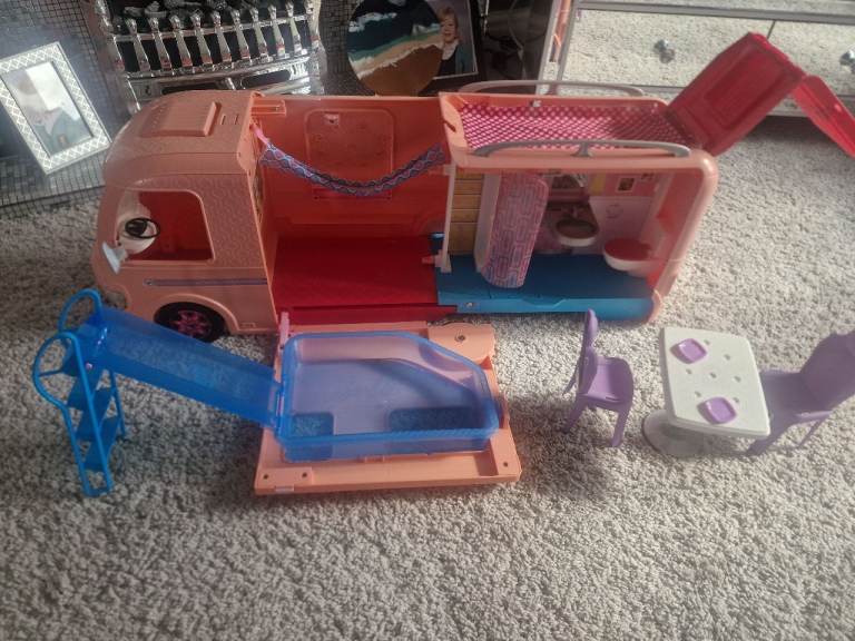 Barbie camper