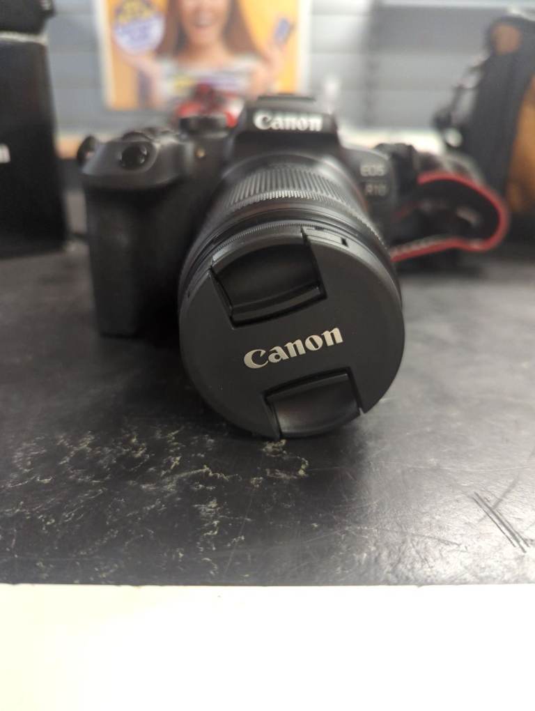 Canon EOS R10 Camera 