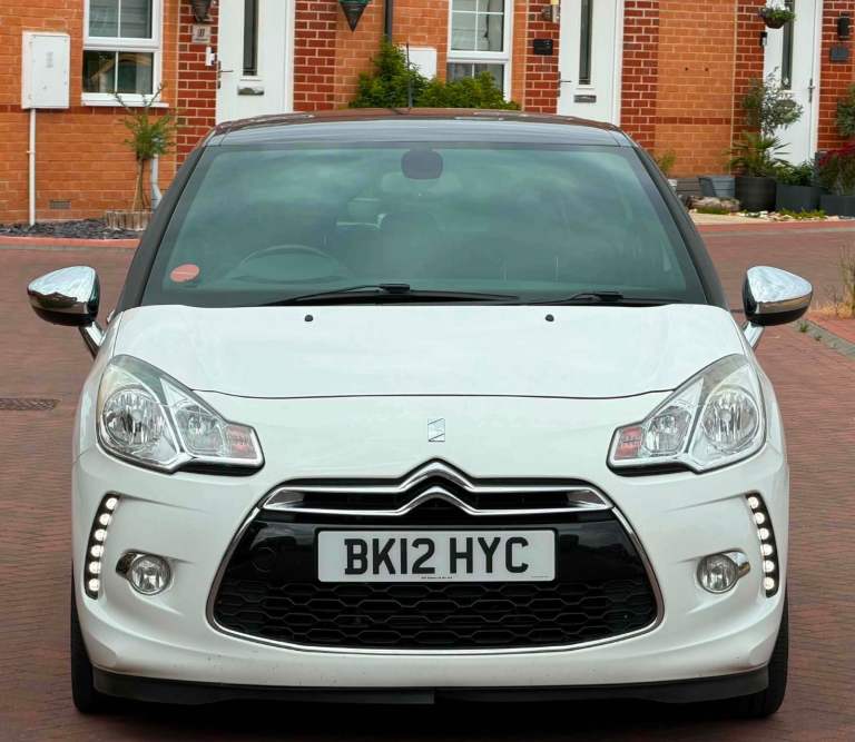 Citroen, DS3, Hatchback, 2012, Manual, 1560 (cc), 3 doors