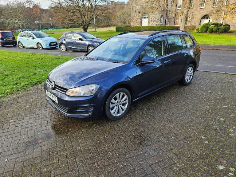 Volkswagen golf 1.6tdi bluemotion technology economy model estate £20 ayear tax FSH