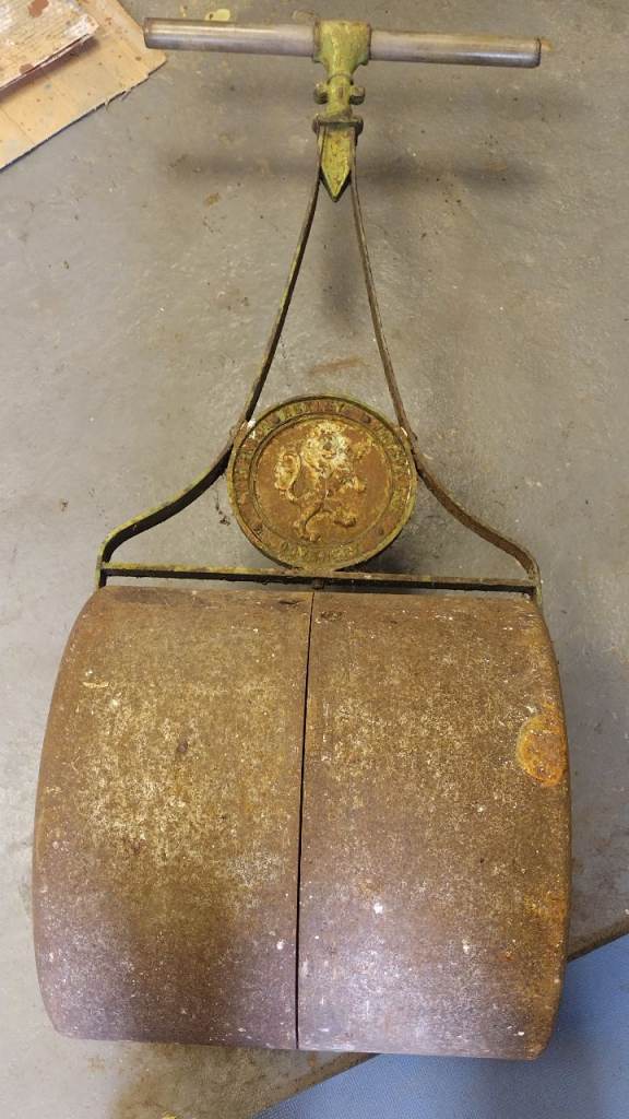 Vintage Heavy Garden Roller – For Restoration or Decorative Use