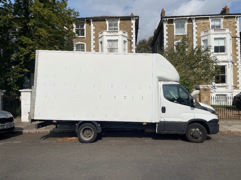 Man and van,house move,office move and sofa pick ups 24/7