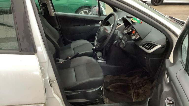 2010 Peugeot 207 1.4 Millesim 5dr HATCHBACK PETROL Manual