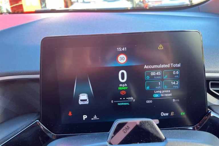 2025 MG MG3 1.5 Hybrid Trophy 5dr Auto HATCHBACK PETROL/ELECTRIC Automatic