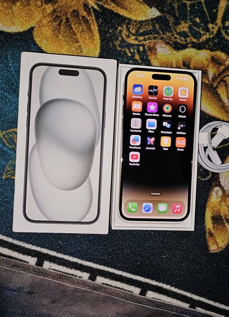 Apple iPhone 14 Pro Max - 128GB - Silver (Unlocked)  in (Excellent Pristine Condition )