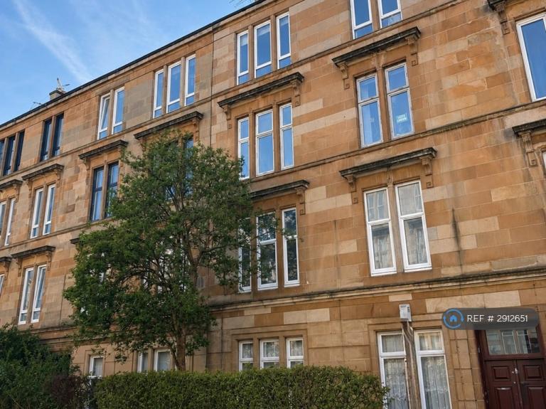 2 bedroom flat in Roslea Drive, Glasgow, G31 (2 bed) (#2912651)