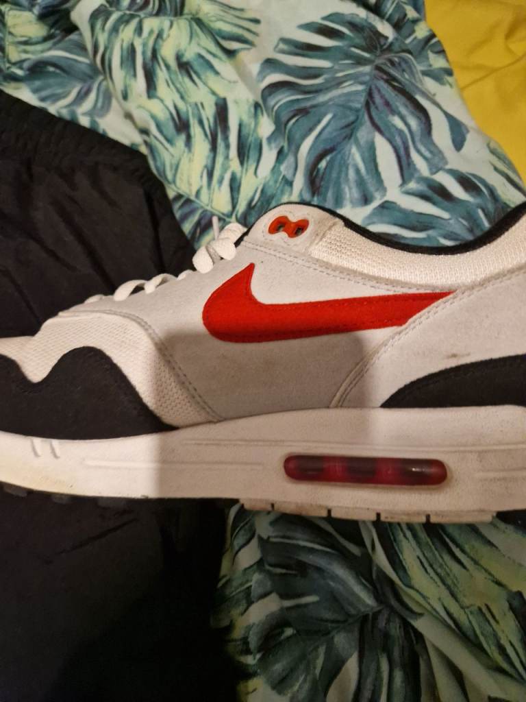 Gents Nike Air max trainers
