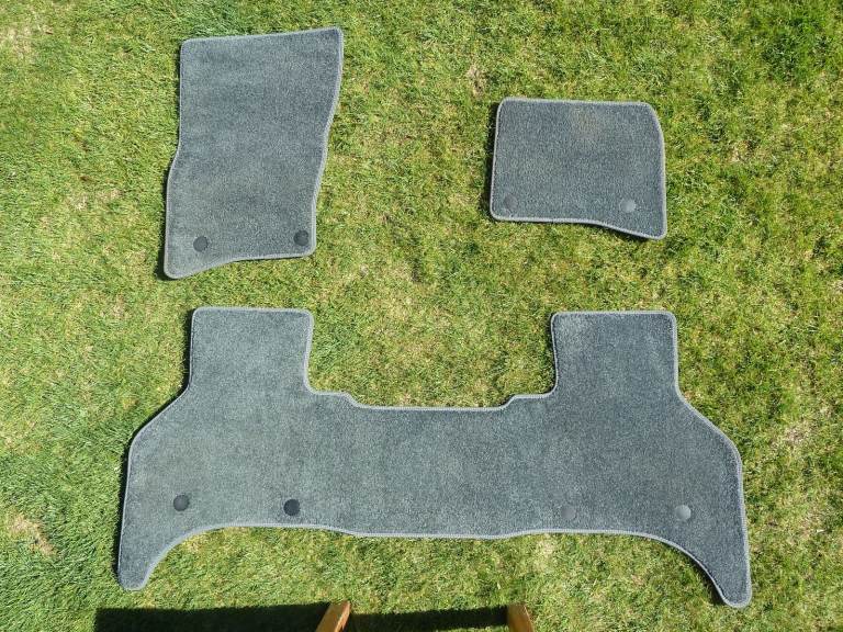 image for Set of genuine Land Rover carpet mats for New Defender (L663) 110 5-seat