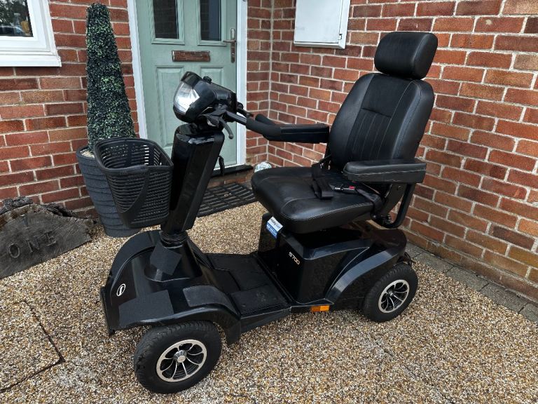 Sterling S700 8mph mobility scooter, good batteries