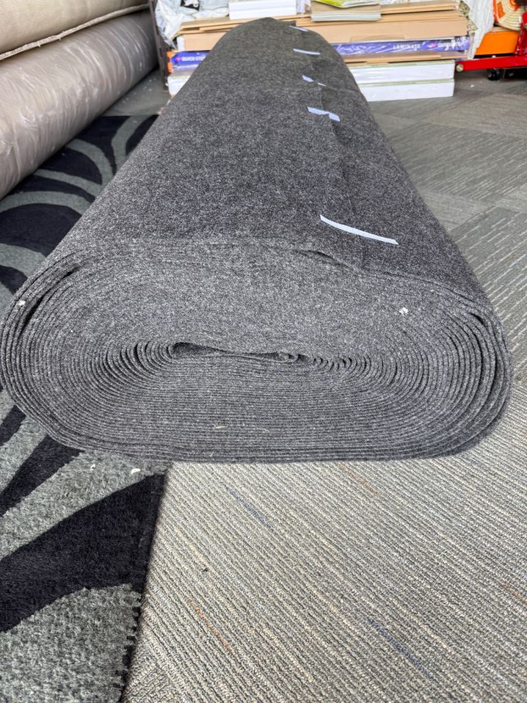 60m2 30m x 2m van lining stretch carpet Anthracite 