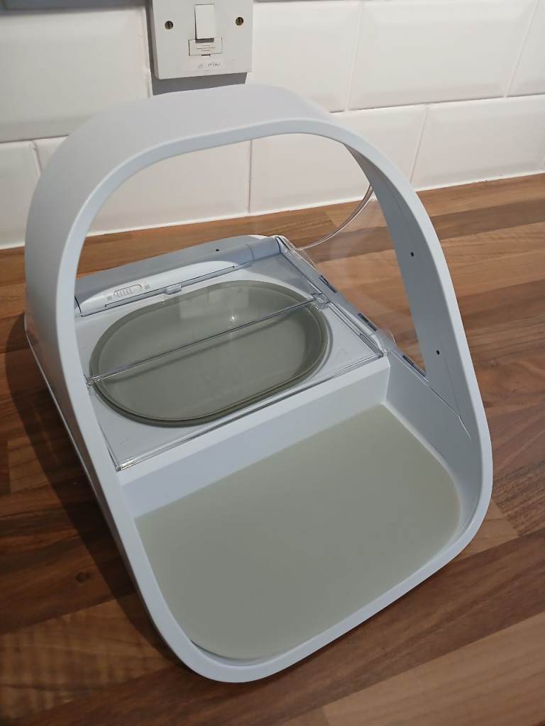 Surefeed Microchip Feeder