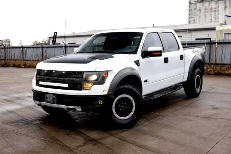 Ford Raptor SVT 6.2 BIG SCREEN TITANIUM FULL HISTORY