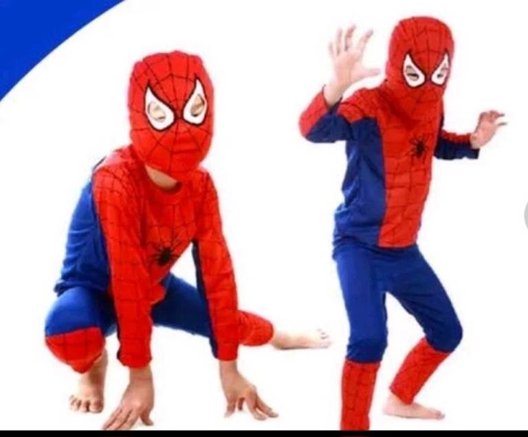 Spiderman costume and web shooter