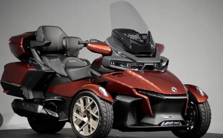 Brand New 2026Can-Am Spyder RT Limited Sea To Sky 6 speed semi automatic trike 