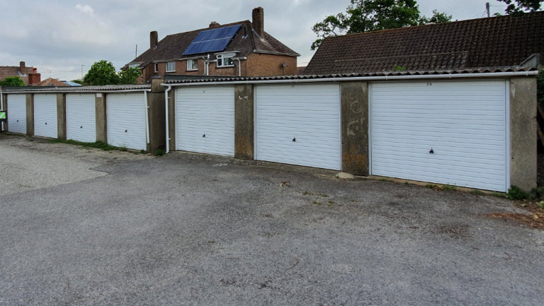 Garages to rent: Stoborough Green (r/o 36-38), Wareham BH20 5BA *GATED SITE, NEW ROOFS & DOORS*