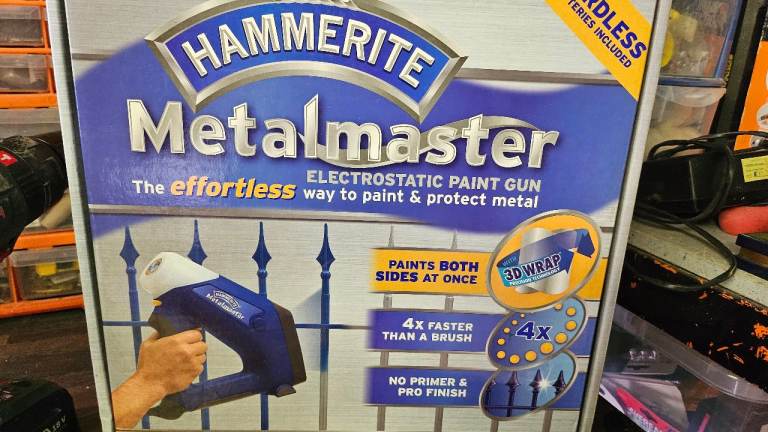 Hammerite Metalmaster Electrostatic Paint Gun – New in Box