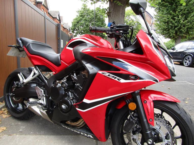 HONDA CBR 650 F * AMAZING CONDITION * FULL HISTORY * 2 FORMER KEEPERS* EXTRAS *