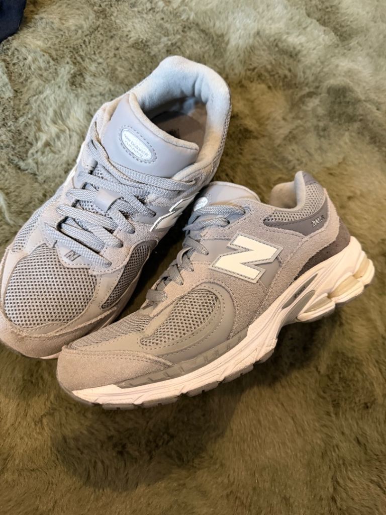 New Balance 2002R Trainers - Grey, UK 5.5 Good Condition