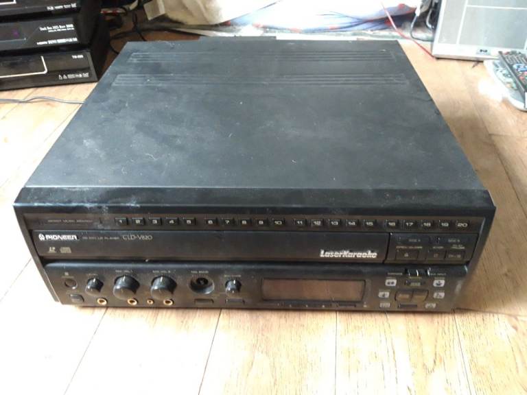 Pioneer LaserKaraoke laser disc Player 110v USA