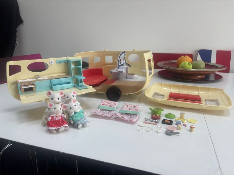 Sylvanian Family Caravan & Mouse Family bundle