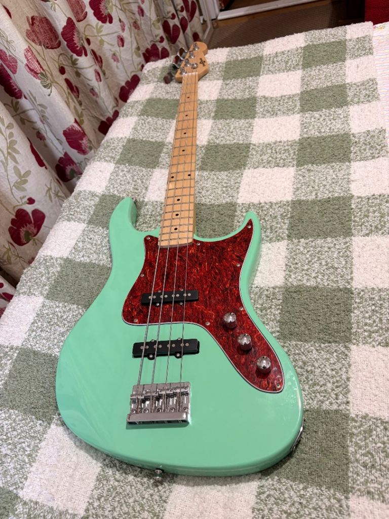 Bass Guitar 