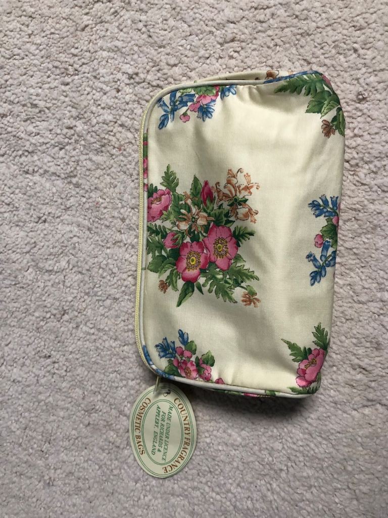 Ladies make up bag new 