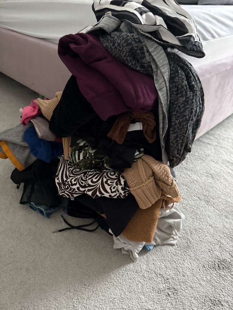 FREE WOMENS CLOTHING SIZE 6-8 GOOD CONDITION 