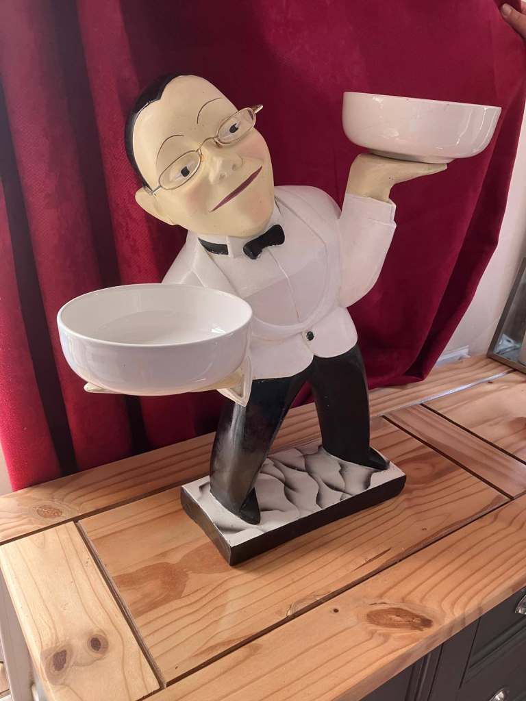 Waiter 
