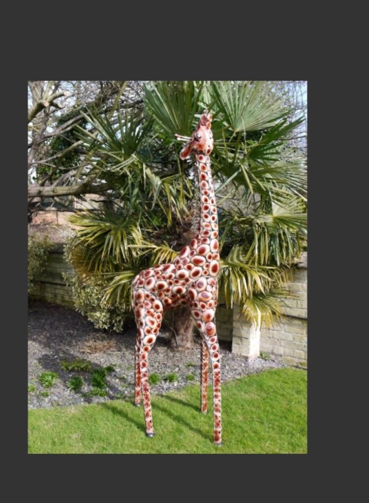 Metal giraffe
