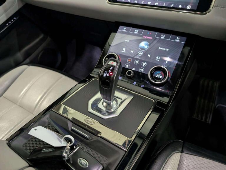 2020 Land Rover Range Rover Evoque 2.0 D180 MHEV R-Dynamic SE Auto 4WD Euro 6 (s/s) 5dr ESTATE Di...