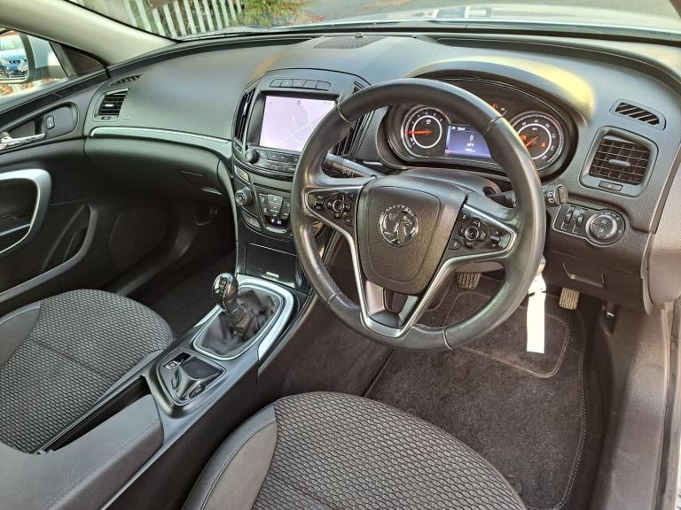 2014 Vauxhall Insignia 2.0 CDTi ecoFLEX Tech Line Sports Tourer Euro 5 (s/s) 5dr ESTATE Diesel Ma...