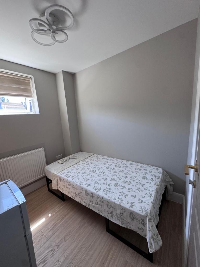 💫Spacious Room – St James Street E17📍 No Deposit!!