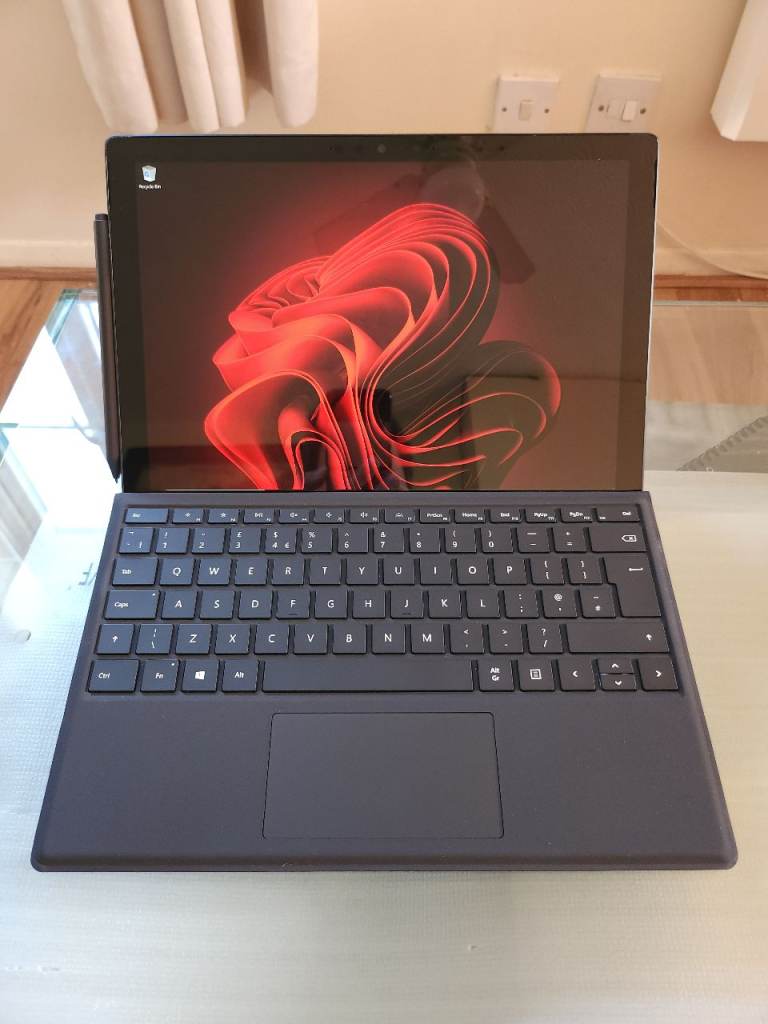 ❤️ Microsoft Surface Pro 7+ 3K Touchscreen i5-1135G7 8GB RAM 256GB SSD Keyboard Laptop Matt Black