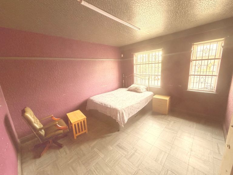 Room to rent