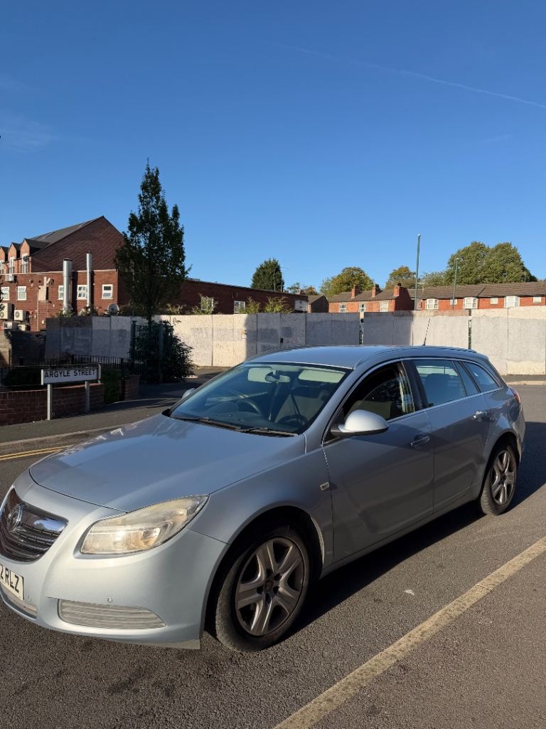 Vauxhall insignia