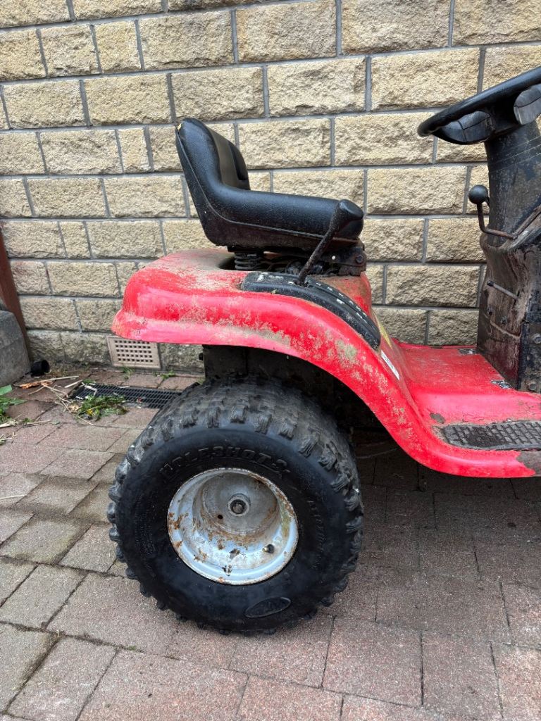 Jonsered ride on mower 