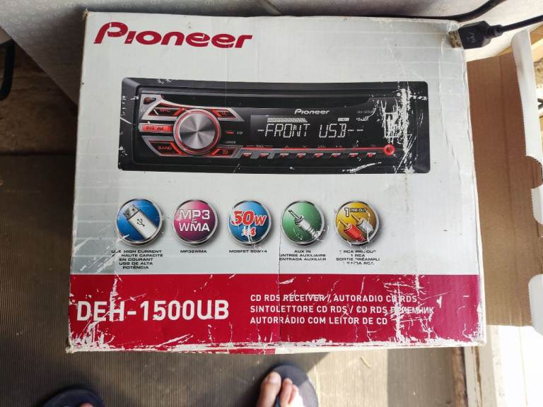 Pioneer car stereo 50x4out MP3 player WMA aux £60 ono 