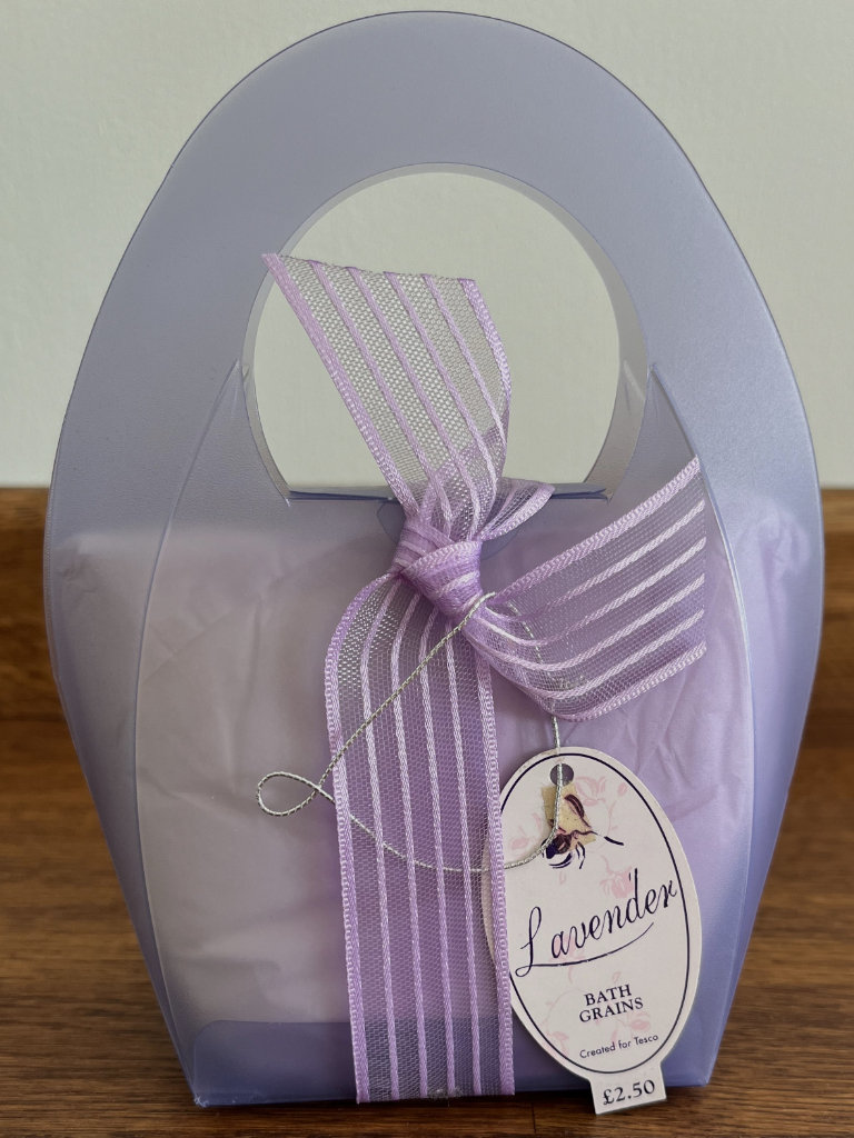 Vintage lavender bath grains. Gift pack. 200g. Unused, sealed packaging. Can post.