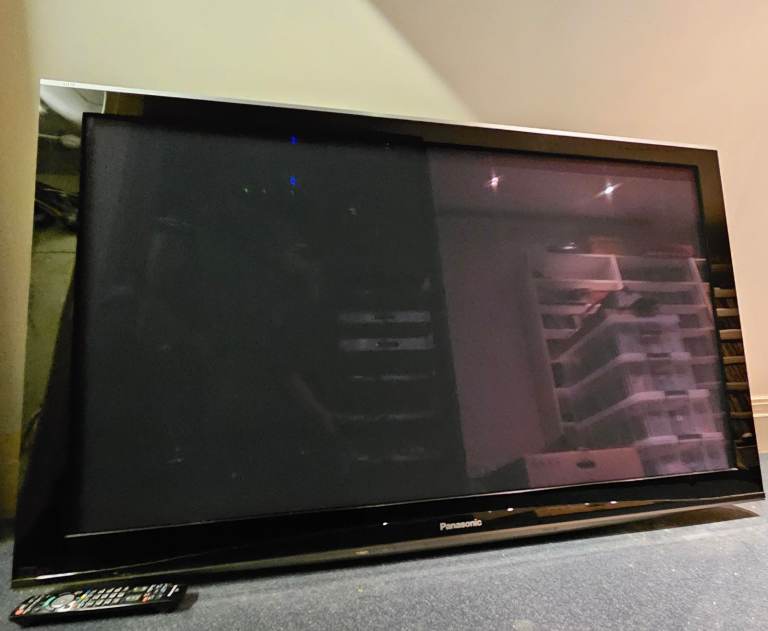 Panasonic 58inch TV (TX-P58V10B) suspected internal damage