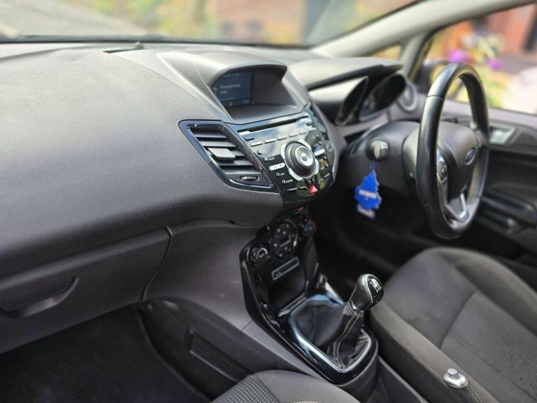 FORD FIESTA 1.0T EcoBoost Titanium Euro 6 (s/s) 5dr 2015