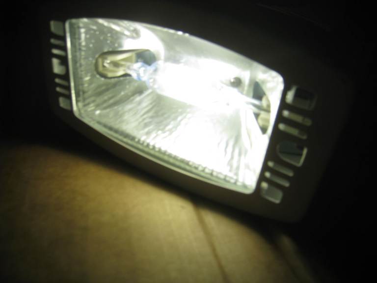  LIGHT high power - warehouse industrial showroom - 150watt bulb 