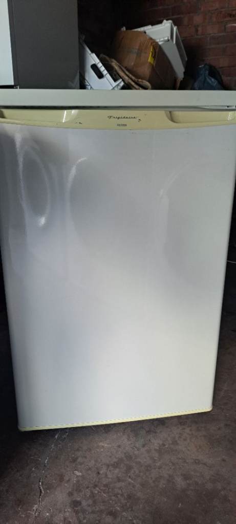 Freestanding,undercounter Fridge's some with small freezers all in excellent condition