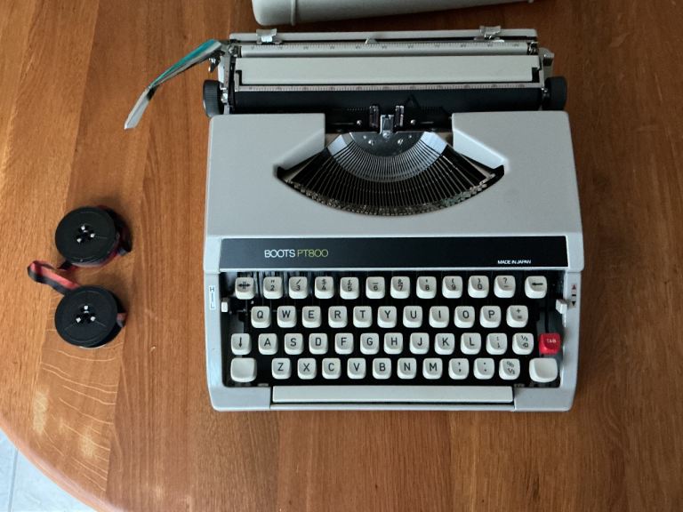 Boots PT800 Typewriter 