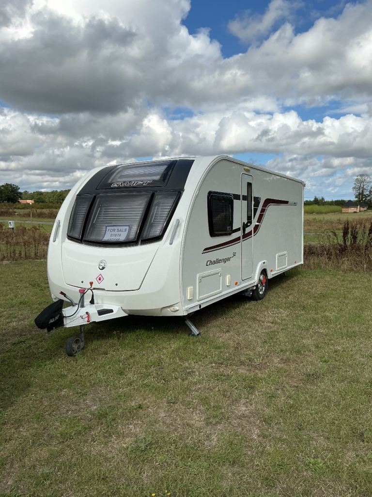 Swift Challenger 580 SE with air con Touring Caravan. 