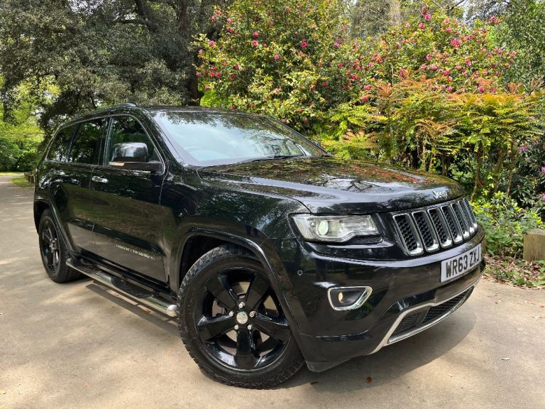 Jeep Grand Cherokee Overland / top spec / SUV / Automatic / 4X4 / tow bar / New MOT / pan roof