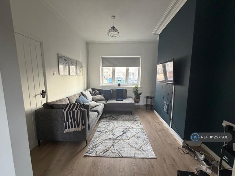 3 bedroom house in Montague St, Cleethorpes, DN35 (3 bed) (#2971931)