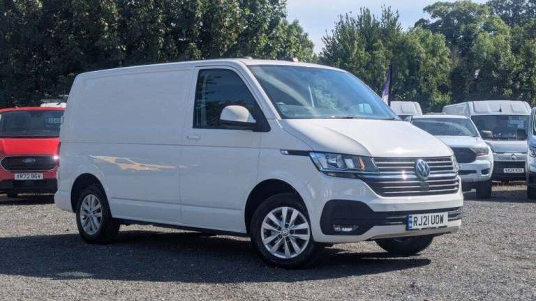 2021 Volkswagen Transporter Highline SWB 2.0 TDI T30 110 PS With Air Conditioning, Sat Nav Panel ...