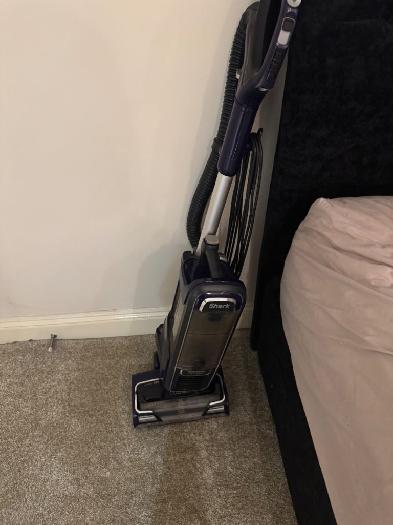 Shark hoover